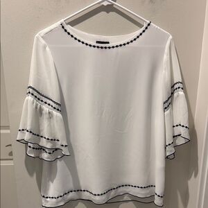 Vince Camuto Elegant White Blouse with Navy Blue Trim size small